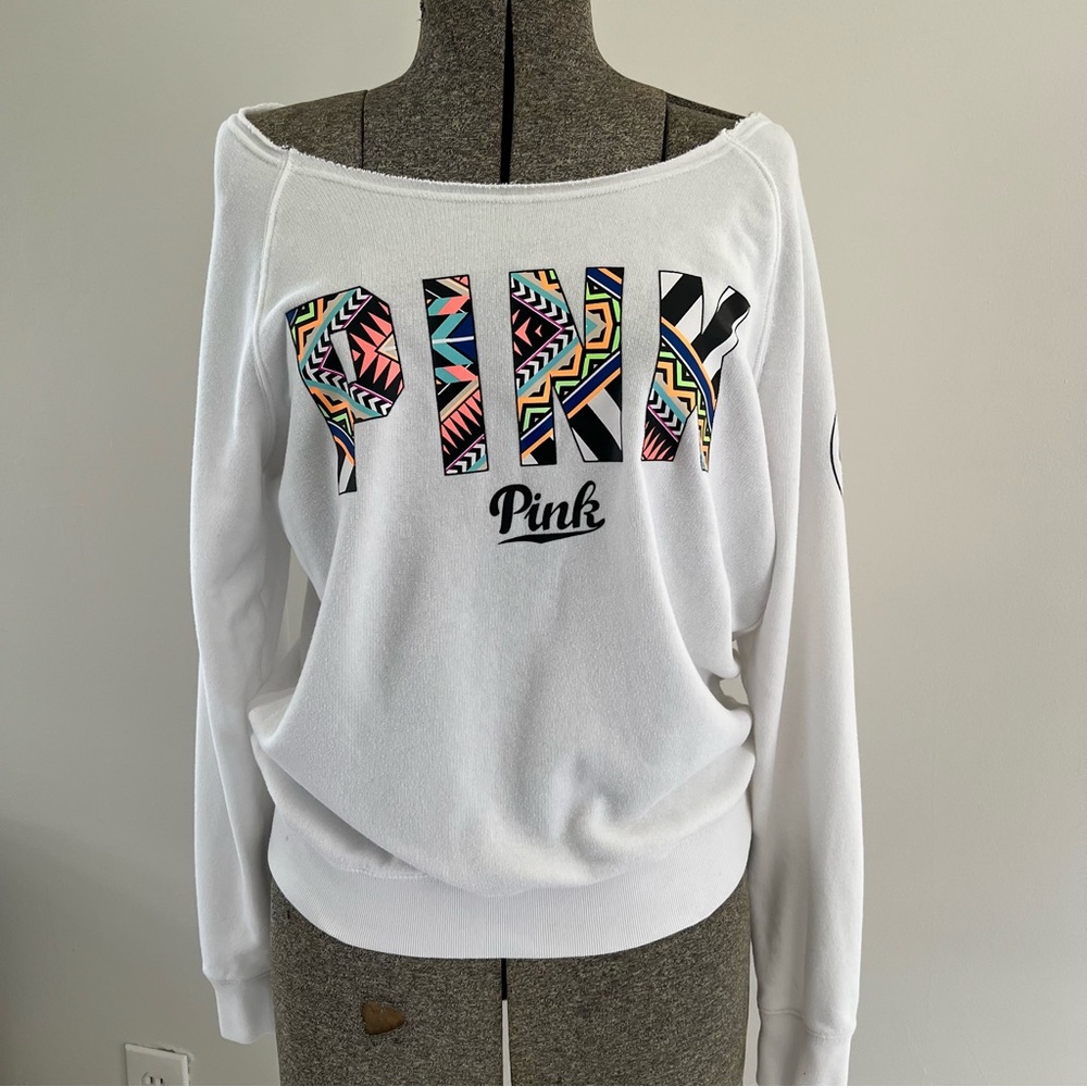 🔥PINK Victoria's Secret Women's White Graphic Top